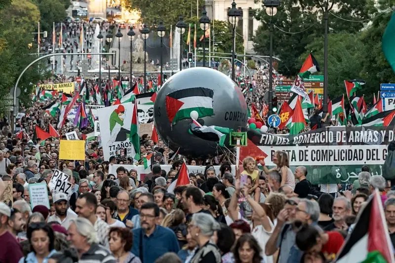 Акция в Мадриде, 2025 г. Фото: Diego Radames / Anadolu via Getty Images