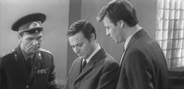 Кадр из фильма «Инспекторе уголовного розыска»