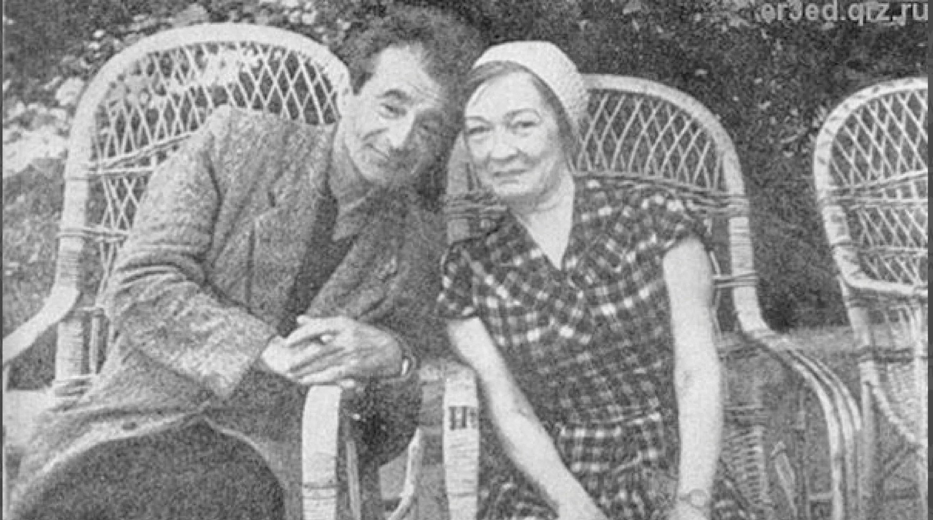 Ольга Берггольц и Михаил Светлов. Переделкино, 1960 год. Фото: архив