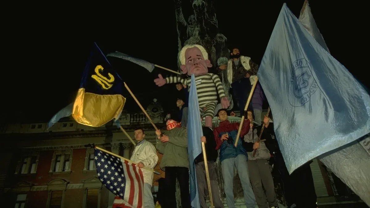 Антиправительственная демонстрация в Белграде, 1996 год. Фото: Antoine GYORI / Sygma / Getty Images